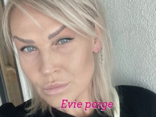 Evie_paige