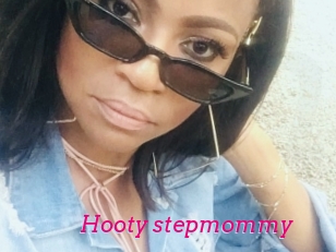 Hooty_stepmommy