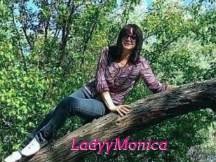 LadyyMonica