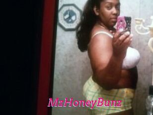 MzHoneyBunz Baise Mature
