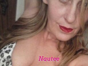 Nautee Baise Mature