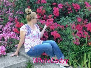 WhiteLadyy